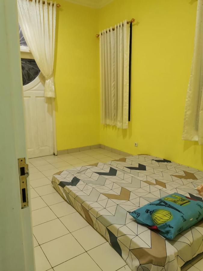 Villa Wubao Kota Bunga 3 Kamar Harga Budget Cinengangirang ภายนอก รูปภาพ