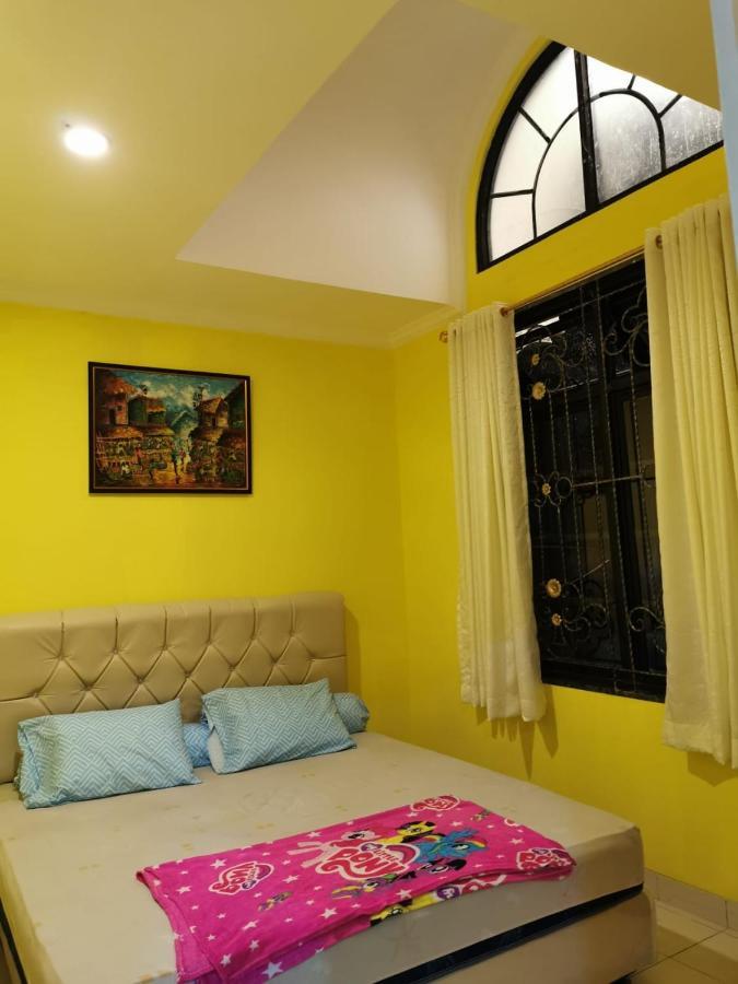 Villa Wubao Kota Bunga 3 Kamar Harga Budget Cinengangirang ภายนอก รูปภาพ